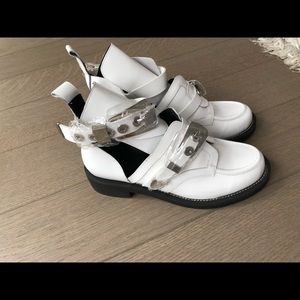 White designer inspired cut out buckle boots size7